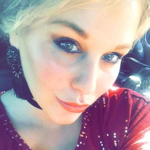 Meet your Posher, Katrina